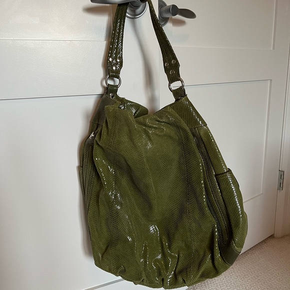 Hype Green leather hobo style bag like new! - Picture 2 of 6